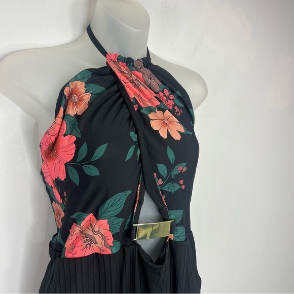 Time and Tru NEW Size Large Cross Front High Neck One Piece Black Floral Swim SB - Picture 2 of 7
